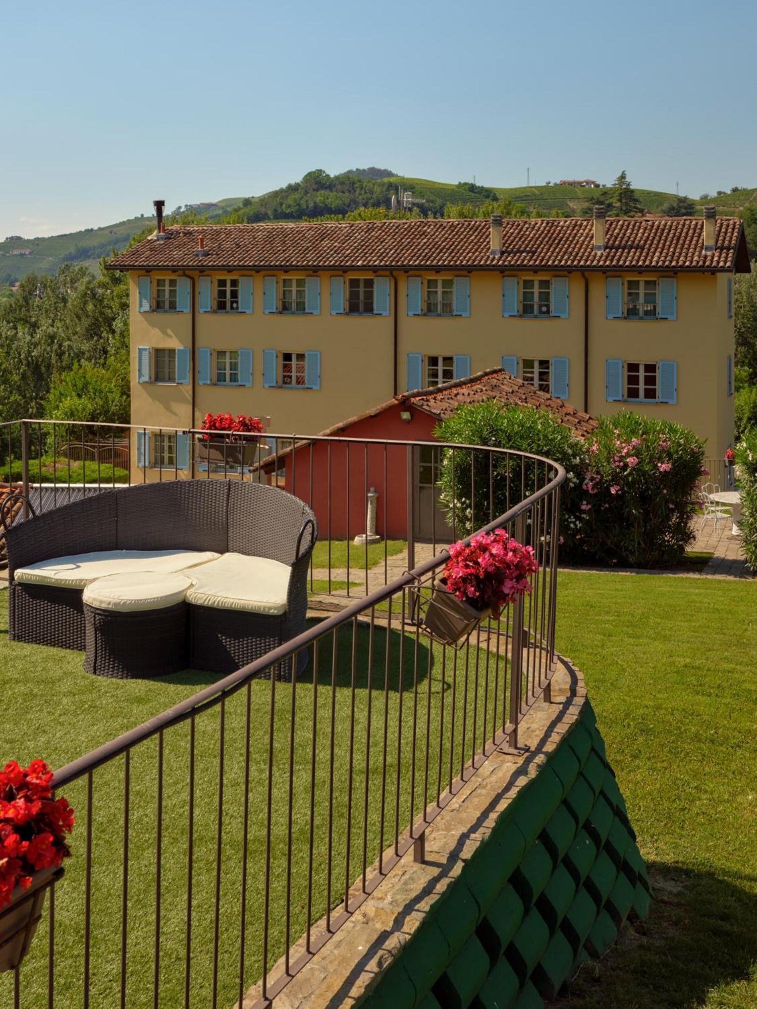 Vila Vigna Dell'Acqua Santo Stefano Belbo Exteriér fotografie