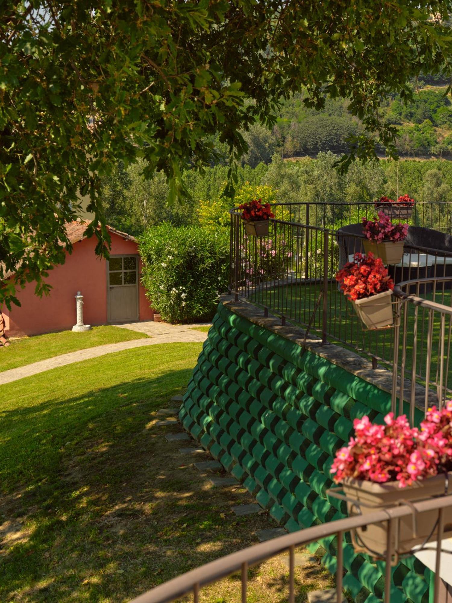 Vila Vigna Dell'Acqua Santo Stefano Belbo Exteriér fotografie