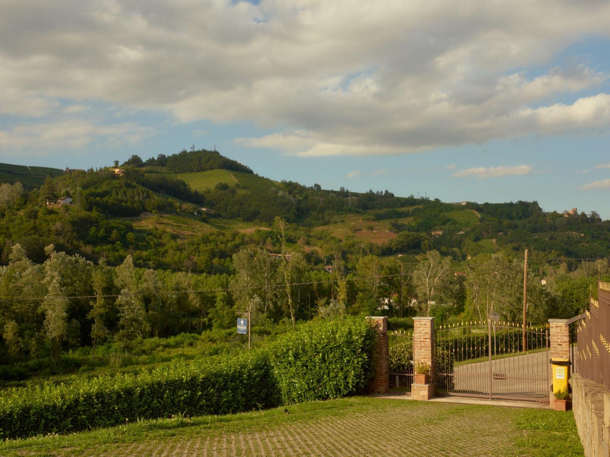 Vila Vigna Dell'Acqua Santo Stefano Belbo Exteriér fotografie